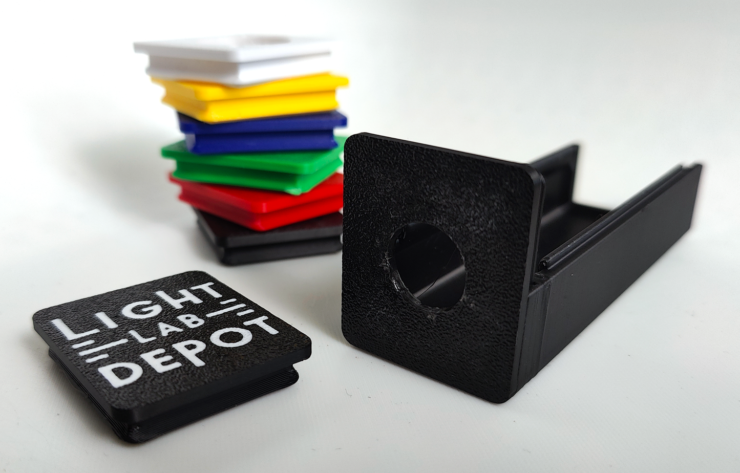 MCB Frontplate 15mm Hole, x4